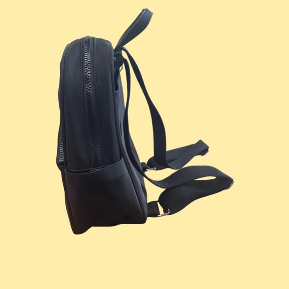 ✨ Calvin Klein Mini Backpack – Sleek Black Nylon with Silver Accents ✨ - Picture 3 of 7